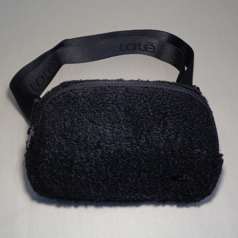Lolë SHERPA Black Fleece New Women's Belt / Shoulder Bag